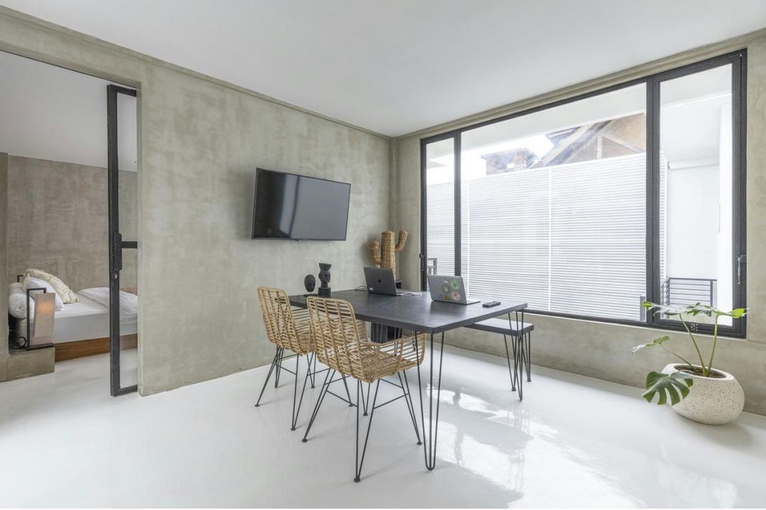 Showroom 1